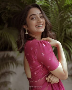 Namitha Pramod Instagram - ♥️🫶🏼♾️
📷: @storiesbyshinjukurian / @weddingfabes_ 
Beautiful saree : @la_ve_byanaghavenu