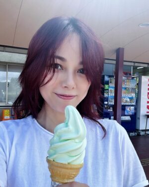 Nanase Aikawa Instagram - 本日、岡山県総社市にて赤米フェスタ2024です😊お天気心配しましたが、晴れてます😆
今年の🎫はsold outしました❣️❣️
ありがとうございます😊
今夜は備中国分寺と赤米を背景に、素敵なゲストの皆様と一緒に音楽を奏でます🎵🎹

リハーサルのあと、暑くてマスカットのソフトクリームを食べています🍦

#岡山県総社市
#赤米フェスタ2024
#soldout
#ありがとうございます