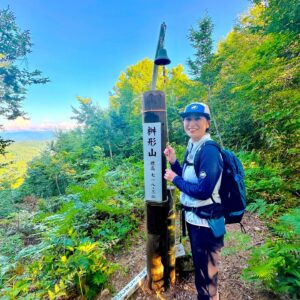 Nao Minamisawa Instagram - #そこ山 
先週の鋸山から、桝形山へ縦走⛰️
長岡市の特産・巾着ナスを使った山飯を作り、
道中、多種多様なキノコたちに出会い、わくわくしっぱなし！
そしてラスト、萱峠からは息を呑む絶景が…！！

BS朝日「そこに山があるから」は今夜10:30から📺
ぜひご覧ください！

見逃した方は、TVerでも！

@sokoyama_bsa 
@mammut_japan
