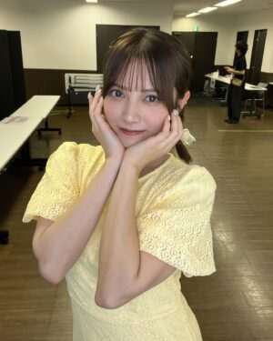Nashiko Momotsuki Instagram - #月刊少年チャンピオン ＆ #ヤングチャンピオン 表紙記念イベントありがとうございました☺︎

沢山表紙飾らせてもらえるおかげでその分イベントも開催できる反面、皆飽きてないかなとか不安になることもあるけど、今日も沢山会いに来てくれて嬉しかった！いつもありがとう！

次は今月28日です🍑

#桃月なしこ #なしこたそ