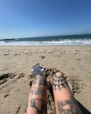 Natalie Cuomo Instagram - Woke up and walked to the beach. Can confirm there will be sand in my shoes at the show tonight. Only a handful of tickets left to my show tonight @thevenicewest grab them now. I’m so excited to be here in Venice ❤️🌴 and I’ll be at @breaimprov this Thursday