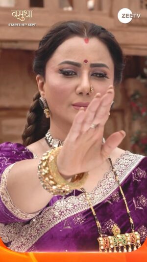 Nausheen Ali Sardar Instagram - Here’s the exclusive footage of #Vasudha’s BTS moments! 🎥 Stay tuned for more updates.

#ZeeTV #ZeeTVReels #BTS

@nausheenalisardar @iampriyathakurr @abhishekly
