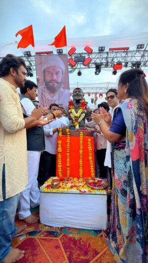 Navaneet Kaur Instagram - शिवराज्याभिषेक...छत्रपती शिवाजी महाराज की जय