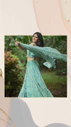 Navika Kotia Instagram - Attention sisters! Send this to your brother who still hasn’t gotten you the perfect Rakhi gift or always forgets buying one. This year, no excuses—BIBA has you covered, even for those last-minute surprises.

Tag and share with your brothers, and celebrate Rakhi in style!

Music Credits: Sai Abhyankkar & Sai Smriti

#BIBA #BibaIndia #rakhi #rakhispecial #rakshabandhan #rakshabandhanspecial #collab