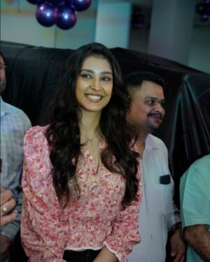 Navneet Kaur Dhillon Instagram - Had an incredible experience unveiling the all-new Mahindra Thar Roxx! 🔥🔥 A big thank you to the amazing team at @mahindra.rajvehicles for having me and giving me the chance to experience this beast firsthand. From its rugged design to its off-road capabilities, the Thar Roxx is a true game-changer. The advanced 4x4 features, powerful engine, and that iconic stance make it perfect for adventure seekers and urban explorers alike. Ready to take on any terrain and turn heads wherever it goes! 🌄🏞 #MahindraTharRoxx #AdventureReady #RajVehicles #TharUnleashed