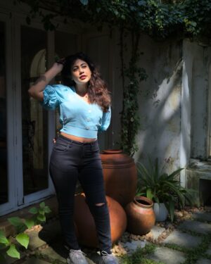Nayana Elza Instagram - Chubby cheeks and sun kissed face 🌞 
.
.
.
.
.
.
.
.
.
.
.
.
.
.
.
.
.
.
.
.
.
#sunskissed #randomclicks #photooftheday #photo #sunday #blue #tannedface