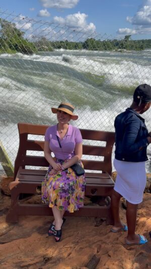 Nazanin Amiri Instagram - Nile river (Uganda,Africa)🇺🇬🙋‍♀️✈️The Nile River, located in northeastern Africa, is one of the world's longest rivers, stretching over 4,000 miles. It is known as the lifeblood of Egypt as it provides vital water resources for agriculture and drinking purposes.🇺🇬