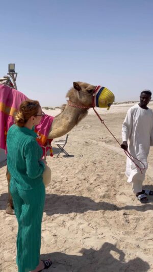 Nazanin Amiri Instagram - Camel 🐪 riding in Qatar 🇶🇦
Near Sealine beach 🏝️ there’s an area that tourists can ride the camels 🐫 (5 minutes 30qatari Rial)