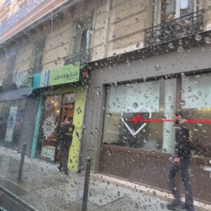 Nazanin Amiri Instagram - A rainy day in Paris (its summer but a bit cool)🇫🇷
#paris#travel @nazaninamiri_official