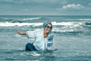 Nazanin Farahani Instagram - دریا و نشئگی بی نهایتش
 The sea and its infinite euphoria

عکس : @keyvanfard

Let the waves carry you where the light can not
#نازنین_فراهانی #کیوان_فرد #عکاسی #عکس 
#دریا