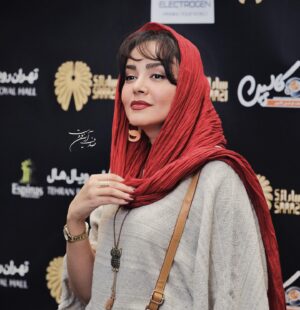 Neda Ghasemi Instagram - ❤️🦉