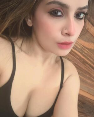 Neelam Bhanushali Instagram - #model #smile #selfie #lotsoflove #follow #followforfollowback #likesforlike #tweegram #instagram #instagood