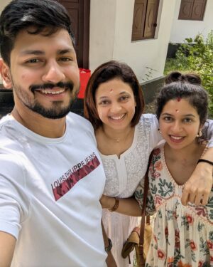 Neeta Pillai Instagram - 🌼 Visit to Mom’s #throwback 
📍#cheppad 

#ancestralhome #family #ancestralhealing