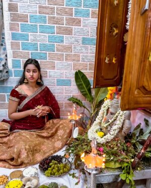 Neha Chowdary Endluri Instagram - Vinayaka chavithi subhakankshalu 🙏😇 #swipe 

#neha_nani #nehachowdary #vinayachavithi #ganeshchaturthi