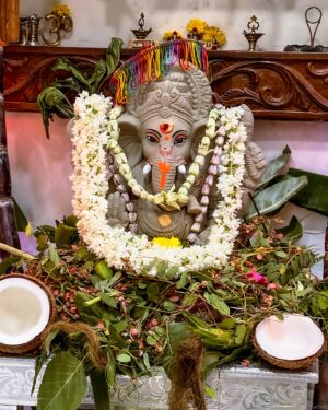 Neha Chowdary Endluri Instagram - Vinayaka chavithi subhakankshalu 🙏😇 #swipe 

#neha_nani #nehachowdary #vinayachavithi #ganeshchaturthi