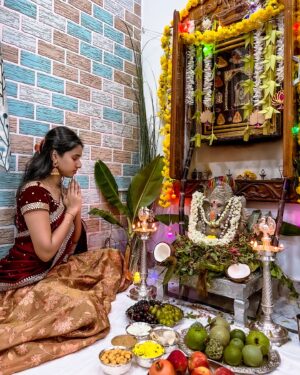 Neha Chowdary Endluri Instagram - Vinayaka chavithi subhakankshalu 🙏😇 #swipe 

#neha_nani #nehachowdary #vinayachavithi #ganeshchaturthi