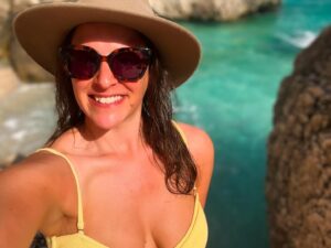Actress Neroli Meadows HD Instagram Photos and Wallpapers September 2024
