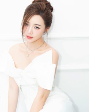 Nguyễn Quỳnh Instagram - 🦋