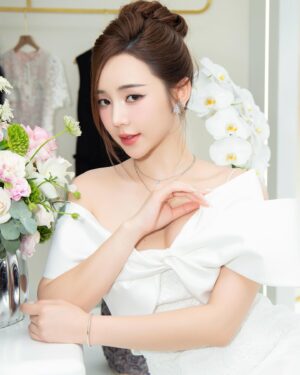 Nguyễn Quỳnh Instagram - 🦋