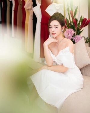Nguyễn Quỳnh Instagram - 🦋