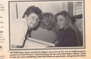 Nicole Eggert Instagram - We literally couldn’t have done this series without @_nicole_eggert. Thank you for everything you are the best!! 

Can you name all of the celebrities in these photos? Comment your favorite celebrity!! 

Go watch After Baywatch: A moment in the sun. On @hulu in the US and on @disneyplus everywhere else. 

#baywatch #nicoleeggert #bradpitt #seanastin #alyssamilano #scottgrimes #momentinthesun #markwahlberg #beach