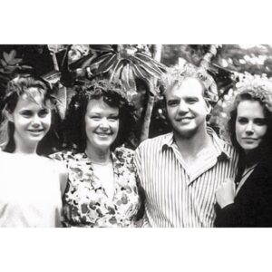 Nicole Kidman Instagram - My sister and I along with our family want to thank you for the outpouring of love and kindness we have felt this week. 
 
Every message we have received from those who loved and admired our Mother has meant more to us than we will ever be able to express. Thank you from our whole family for respecting our privacy as we take care of each other ❤️