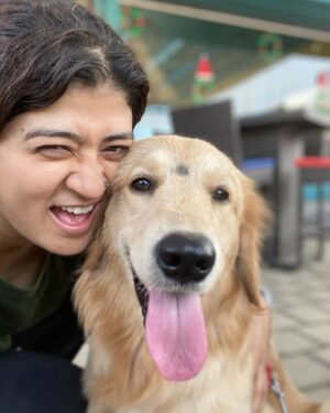 Nidhi Bisht Instagram - Missing you a little more today Laali ♥️
And now you permanently watch us with that running nose , all thanks to dearest @aadesh_g at @ironbuzztattoos 🤗🤗 Bhai ne feeling ki depth ko samajh ke forever ke liye de diya tumhara portrait Ufff soo precious 🥰.. 
“Us” meaning Me, Lata and all your lovers, admirers, fans.. Queen Lata meows your legends! 
143 Laali ♾️♥️