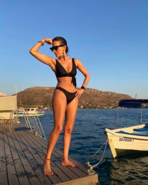 Nihal Yalçın Instagram - Sevdam 1