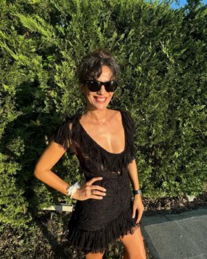 Nihal Yalçın Instagram - 📷 @sibelaa 
Çok güzel elbisem @nihalburakgazi 🤍