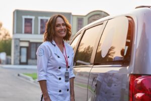 Nikki DeLoach Instagram - Beyond grateful every time I get to put Goldy’s chef jacket on my body and bring her to life. Thank you #Hallmarkies for your endless love and support. Love you all. 

That’s a wrap on Curious Caterer 5! 💫

📸 @sydwonphotography