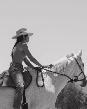 Nikki Reed Instagram - Cowgirl things 🌾