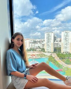 Actress Nisa Sofiya Aksongur HD Photos and Wallpapers February 2025