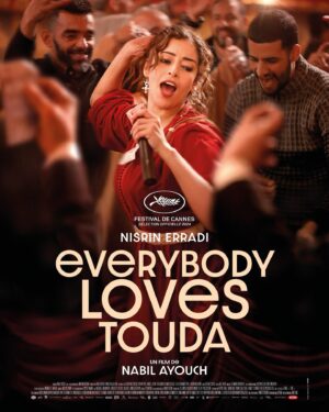 Nisrin Erradi Instagram - EVERYBODY LOVES TOUDA. 
Un film de @nabil_ayouch avec @nisrin_erradi. 

Pour sa présentation aujourd’hui en avant-première au @ffangouleme, découvrez l’affiche d’un saisissant portrait de femme, signé Nabil Ayouch (Much Loved, Razzia). 
Dans les salles françaises le 18 décembre. 

Synopsis : Touda rêve de devenir une Cheikha, une artiste traditionnelle marocaine, qui chante sans pudeur ni censure des textes de résistance, d’amour et d’émancipation, transmis depuis des générations. Se produisant tous les soirs dans les bars de sa petite ville de province sous le regard des hommes, Touda nourrit l’espoir d’un avenir meilleur pour elle et son fils. Maltraitée et humiliée, elle décide de tout quitter pour les lumières de Casablanca...