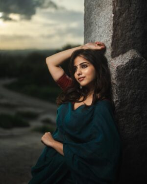 Niveditha Gowda Instagram - @niveditha__gowda 

MUA: @prashanthmakeover 
Wardrobe: @amatyadesignerstudio 

#aesthetic #fineartportraits #portraiture