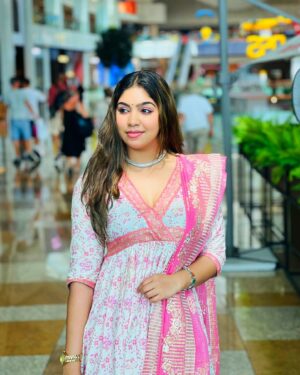 Niyuktha Prasad Instagram - 🌸

#picoftheday #dubai #favourite