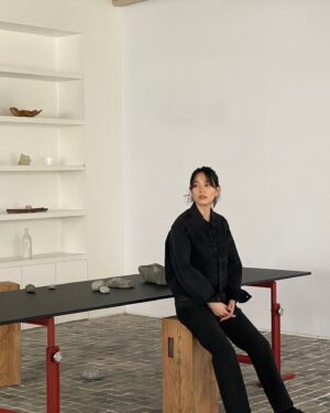 Non Instagram - たくさんオフショットあったから載せるね
静かにじわじわ楽しかった日
丁寧な服、きゅんとくる
🩶

Styling：SO MATSUKAWA
Hair：NANAKO AZUMA
Make up：SHIE KANNO

#EDIFICE #オフショット