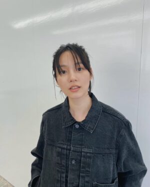 Non Instagram - たくさんオフショットあったから載せるね
静かにじわじわ楽しかった日
丁寧な服、きゅんとくる
🩶

Styling：SO MATSUKAWA
Hair：NANAKO AZUMA
Make up：SHIE KANNO

#EDIFICE #オフショット