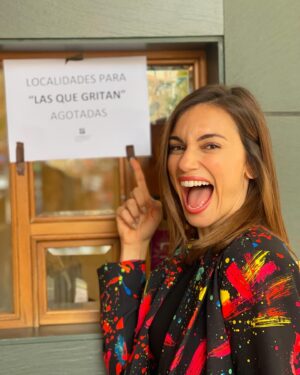Norma Ruiz Instagram - Felicidad máxima por esta gira viendo los teatros llenos. Gracias de ❤️ Gracias Oviedo!! #Lasquegritan🎭 @evaisanta @pepa_rus #beatrizcarvajal @coribante @josemariadelcastillo @pentacionespectaculos @rincon_cano @cimarroj