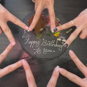 Oh Seung-ah Instagram - -

생일축하해주신분들 감사합니다😊
행복한 오늘 보낼께요❤️