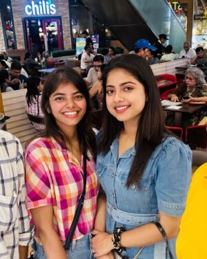 Oindrila Bose Instagram - Weekly photo dump with some of my favorites!✨ Moments that made me smile, laugh, and love a little harder. Grateful for every memory captured 📸💛 #GoodVibesOnly #FavMoments #PhotoDump

Wanna see more like this?