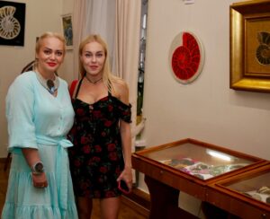 Actress Olena Oleksandrivna Kucher-Topolya HD Photos and Wallpapers December 2024