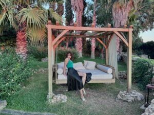 Olga Kurylenko Instagram - Take me back… @tenuta_negroamaro 🌞 🧡