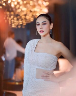 Pakkaramai Potranan Instagram - เมื่อคืนมีโอกาสไปเดินแบบที่งาน @myriad_grand_monde_official  ดีใจด้วยนะคะ เป็นก้าวที่แข็งแรง ทุกคนก้าวนะจ๊ะ กิจเจริญรุ่งเรืองน๊าาาา ขออนุญาติเจ้าของคลิปจาก ตต . ด้วยนะคะ ♥️♥️