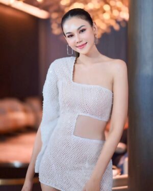 Pakkaramai Potranan Instagram - เมื่อคืนมีโอกาสไปเดินแบบที่งาน @myriad_grand_monde_official  ดีใจด้วยนะคะ เป็นก้าวที่แข็งแรง ทุกคนก้าวนะจ๊ะ กิจเจริญรุ่งเรืองน๊าาาา ขออนุญาติเจ้าของคลิปจาก ตต . ด้วยนะคะ ♥️♥️
