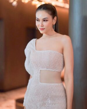 Pakkaramai Potranan Instagram - เมื่อคืนมีโอกาสไปเดินแบบที่งาน @myriad_grand_monde_official  ดีใจด้วยนะคะ เป็นก้าวที่แข็งแรง ทุกคนก้าวนะจ๊ะ กิจเจริญรุ่งเรืองน๊าาาา ขออนุญาติเจ้าของคลิปจาก ตต . ด้วยนะคะ ♥️♥️