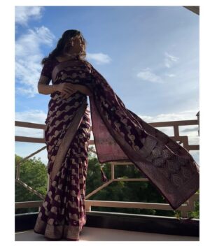 Pallavi Patil Instagram - 🕊️🕊️🕊️
.
.
Styled by @rent_and_celebrate 
Hair by @jalpapatel.mua
.
.
#dahihandi #event #greatful #pallavipatil