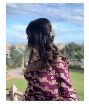 Pallavi Patil Instagram - 🕊️🕊️🕊️
.
.
Styled by @rent_and_celebrate 
Hair by @jalpapatel.mua
.
.
#dahihandi #event #greatful #pallavipatil