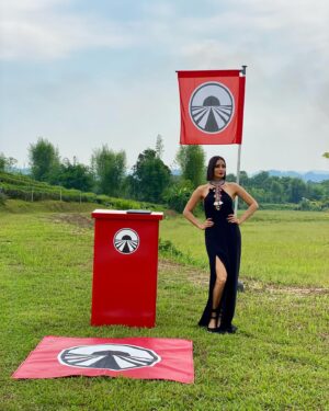 Paola Nuñez Instagram - La responsable de mis outfits en @abandonadostva es la talentosisima @anaceciliapresa quien además de hacerme sentir hermosa; fue mi amiga, mi aliada y la mejor compañera de viaje. Gracias Ana ❤️