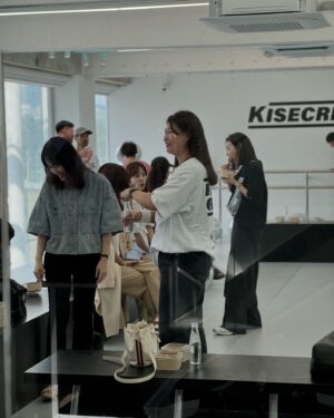 Park Ka-hi Instagram - Thank you so much for all your support 🤍

사랑하는 나의 가족 준무여보, 노아, 시온 고마워 !!

@kisecrew #kisecrew #기세크루

20240907 

📷 @merrymera_  @_young_kwang