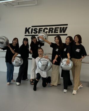 Park Ka-hi Instagram - Thank you so much for all your support 🤍

사랑하는 나의 가족 준무여보, 노아, 시온 고마워 !!

@kisecrew #kisecrew #기세크루

20240907 

📷 @merrymera_  @_young_kwang